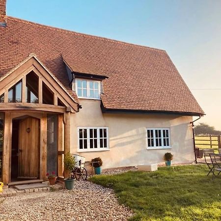 2 Beds & Living In Our Idyllic Country Cottage Bedford Bagian luar foto