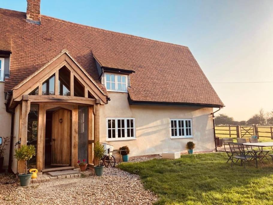 2 Beds & Living In Our Idyllic Country Cottage Bedford Bagian luar foto