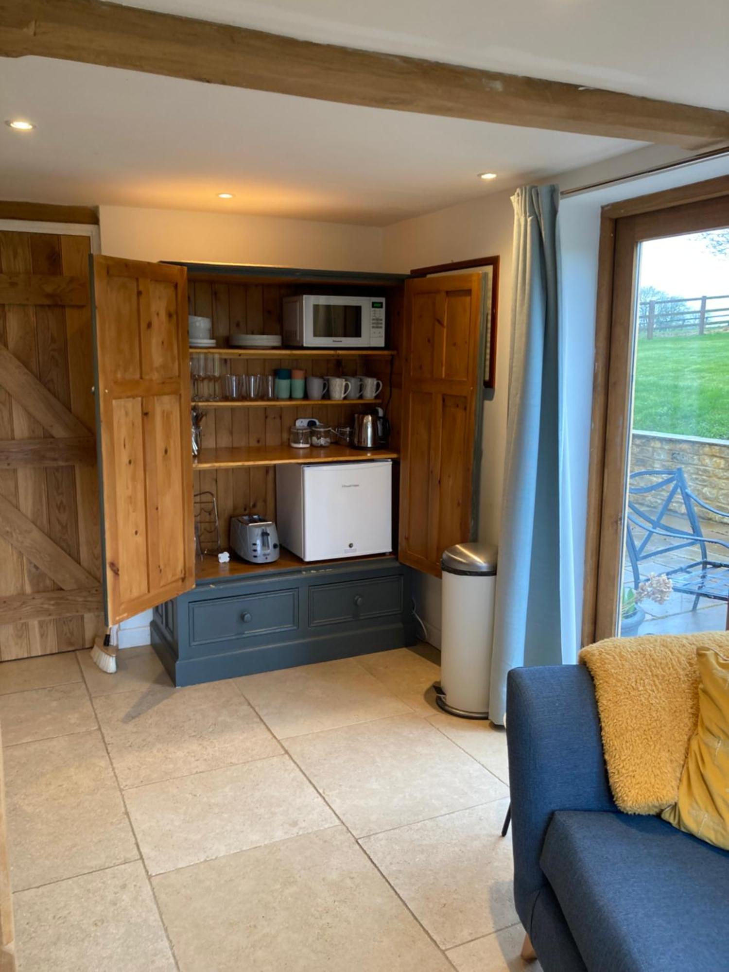 2 Beds & Living In Our Idyllic Country Cottage Bedford Bagian luar foto